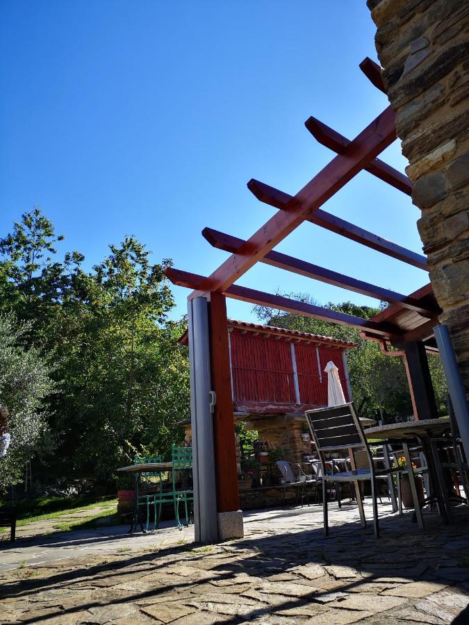 Gasthaus Casa Do Morcego Valdoviño Exterior foto